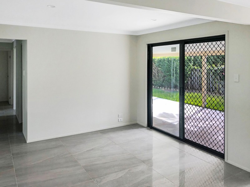 27 Kingarry Circuit, Merrimac QLD 4226