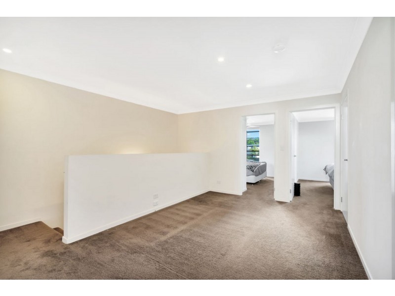 160 North Hill Drive, Robina QLD 4226