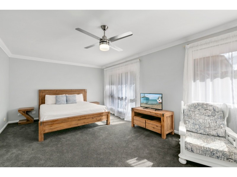 123 Armstrong Way, Highland Park QLD 4211