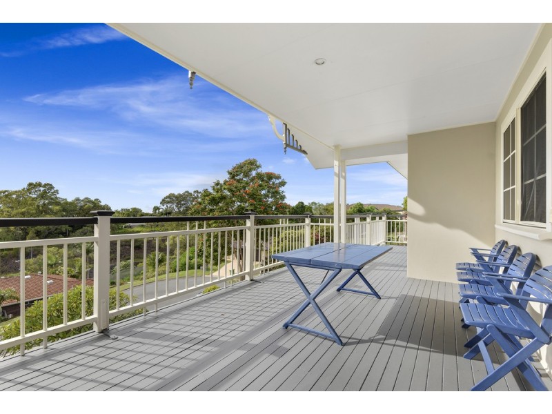 4 Paddington Drive, Carrara QLD 4211
