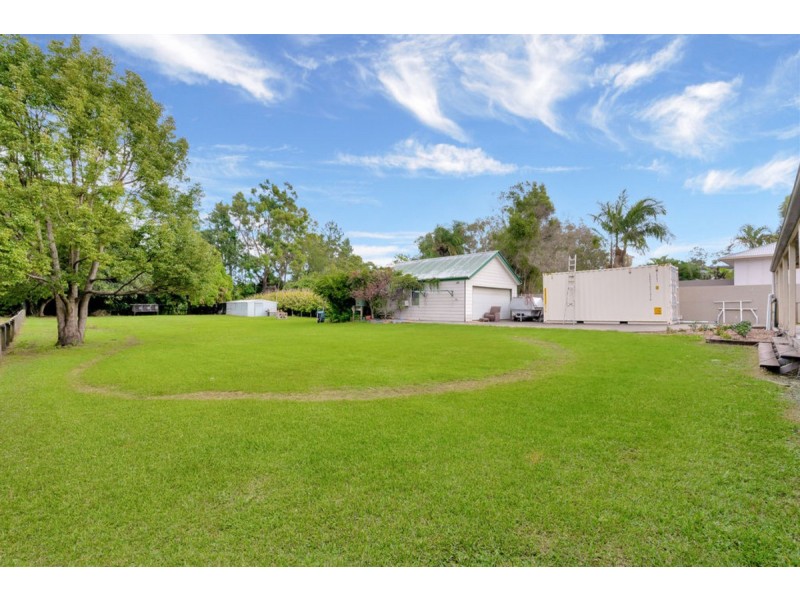 2 Yarraowee Drive, Nerang QLD 4211