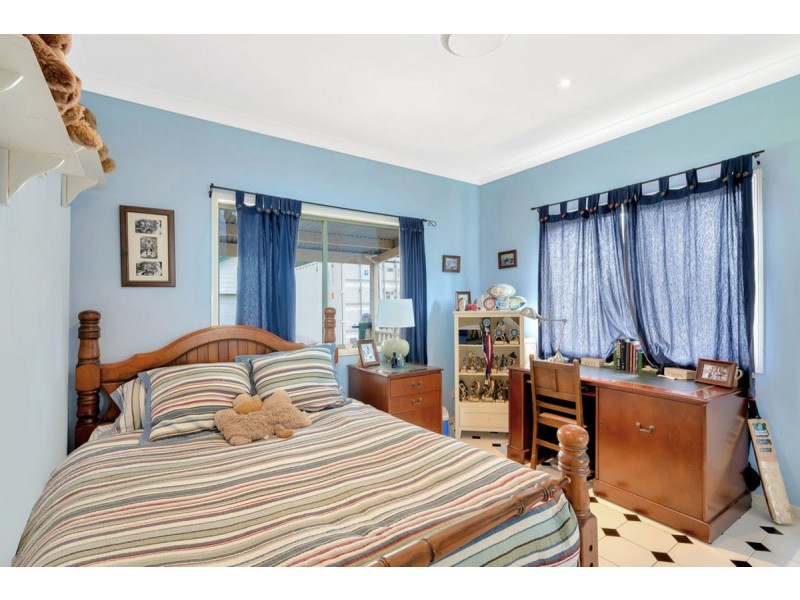 2 Yarraowee Drive, Nerang QLD 4211