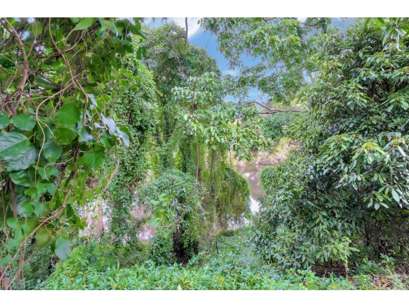 2 Yarraowee Drive, Nerang QLD 4211