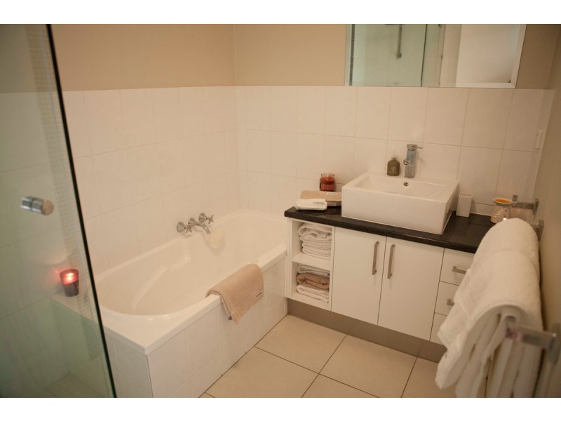 15/210 Scarborough Street, Southport QLD 4215