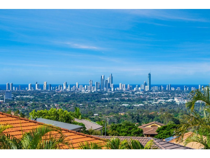 13 Marriott Way, Highland Park QLD 4211