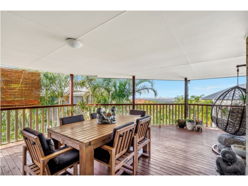 13 Marriott Way, Highland Park QLD 4211