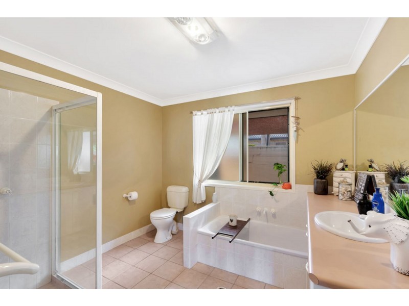 13 Marriott Way, Highland Park QLD 4211
