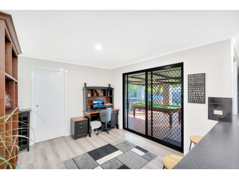 72 Alexander Drive, Highland Park QLD 4211