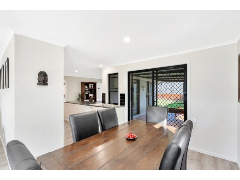 72 Alexander Drive, Highland Park QLD 4211