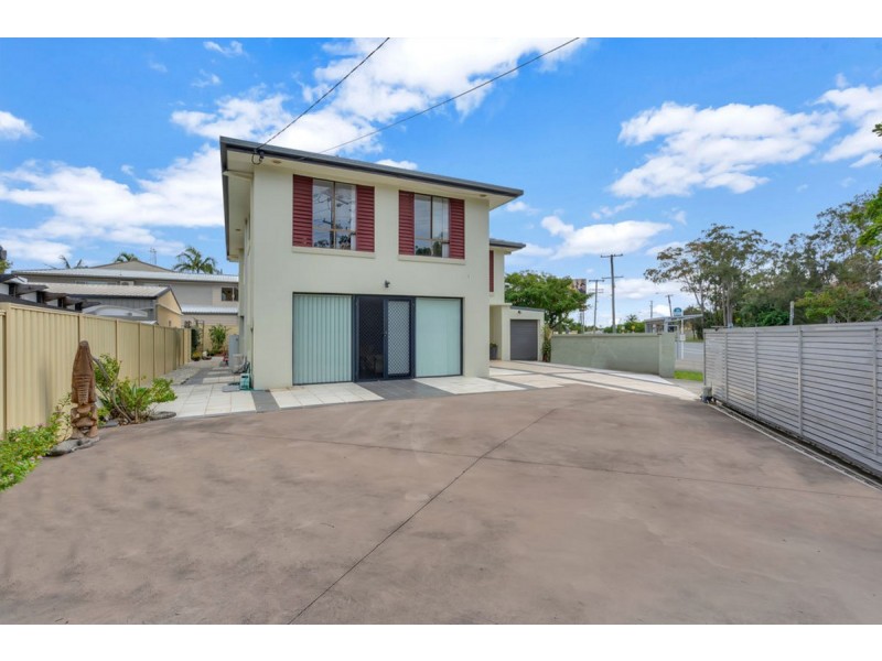 316 Bayview Street, Hollywell QLD 4216