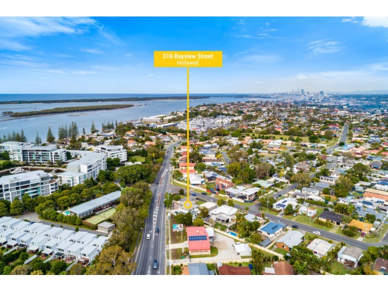 316 Bayview Street, Hollywell QLD 4216