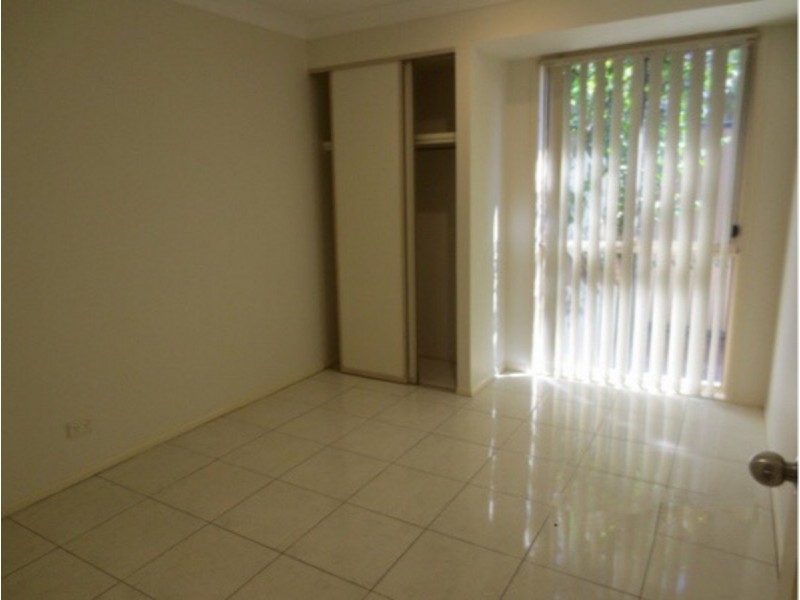 30 Armstrong Way, Highland Park QLD 4211