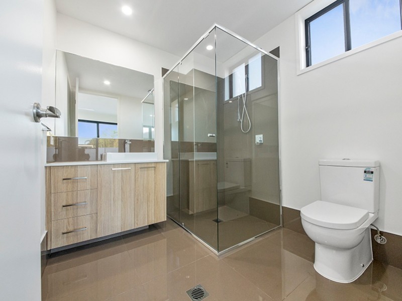 1/2 Heights Drive, Robina QLD 4226