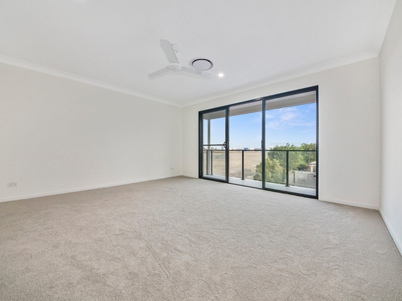 1/2 Heights Drive, Robina QLD 4226