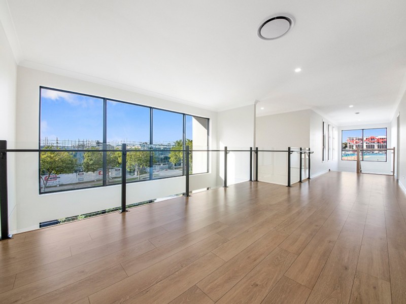 1/2 Heights Drive, Robina QLD 4226