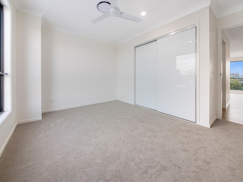 1/2 Heights Drive, Robina QLD 4226