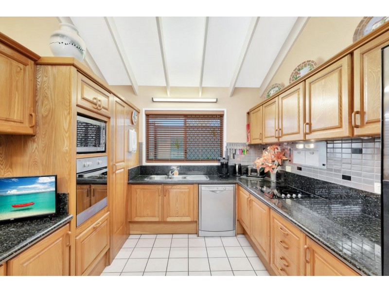 3 Alzino Place, Carrara QLD 4211