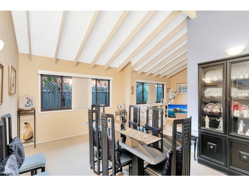 3 Alzino Place, Carrara QLD 4211