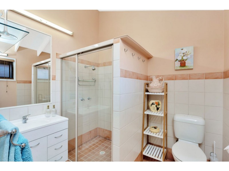 3 Alzino Place, Carrara QLD 4211