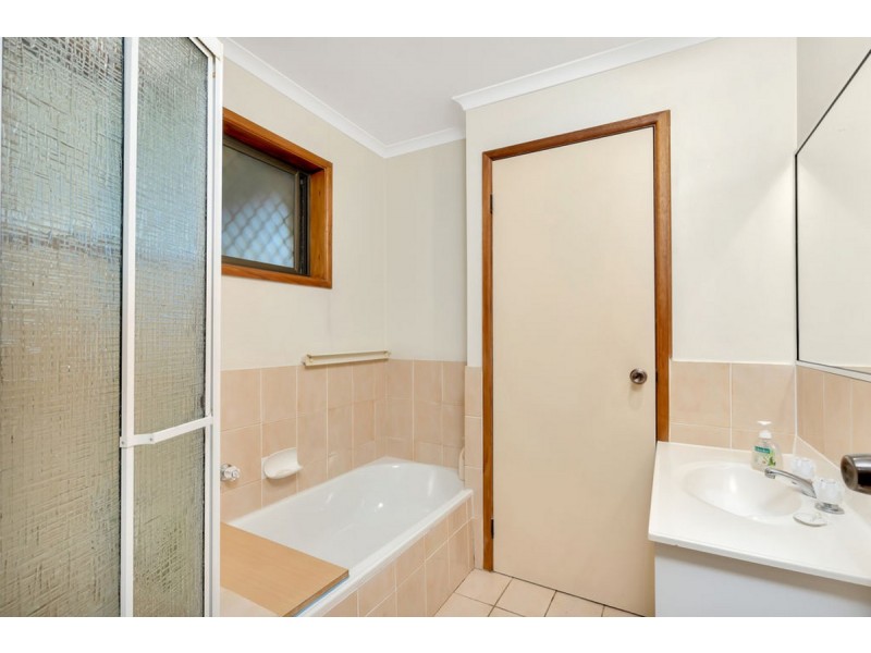 3 Mcleod Street, Highland Park QLD 4211