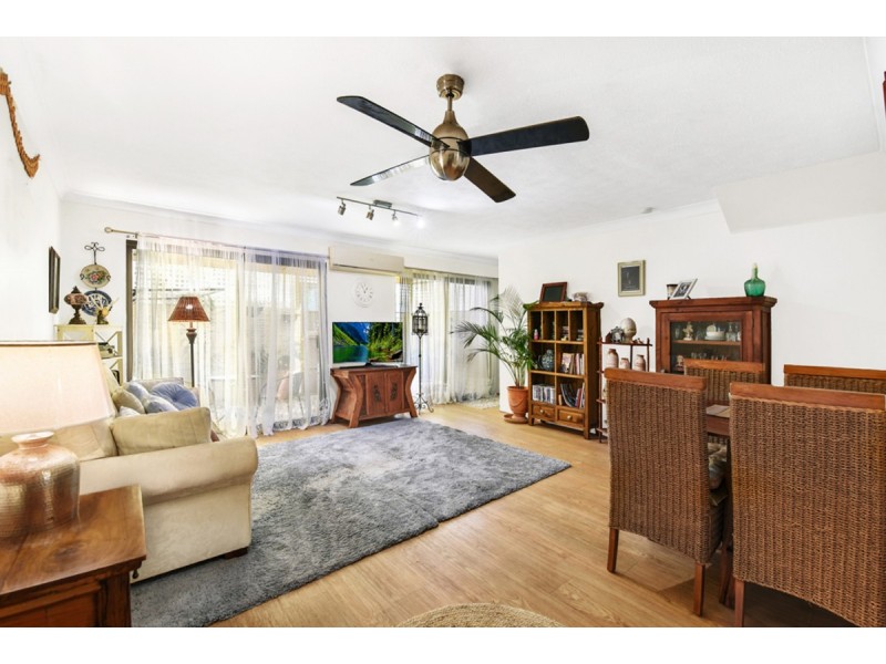 11/1A Mcleod Street, Highland Park QLD 4211