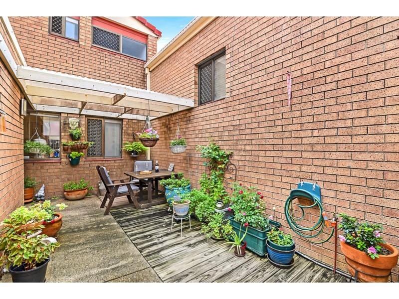 11/1A Mcleod Street, Highland Park QLD 4211