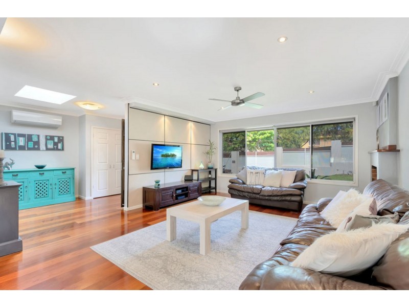 3 Cooleroo Crescent, Southport QLD 4215