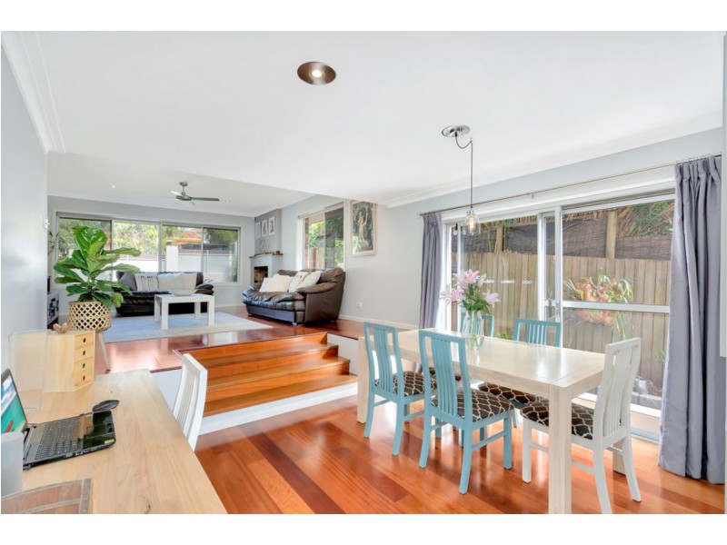 3 Cooleroo Crescent, Southport QLD 4215