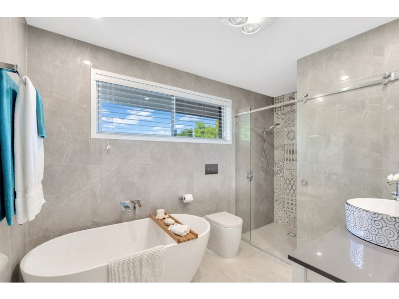 3 Cooleroo Crescent, Southport QLD 4215