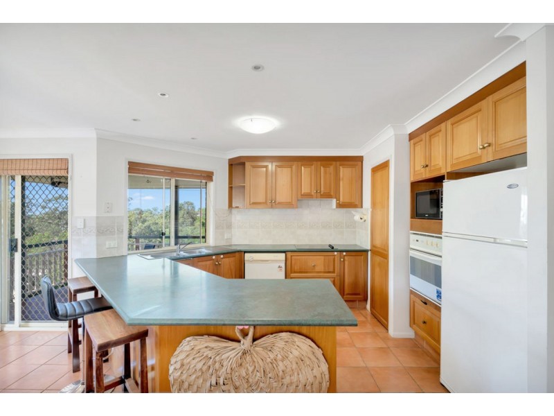5 Regal Court, Highland Park QLD 4211