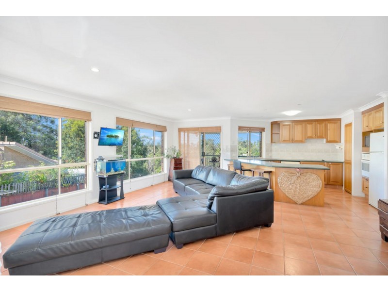 5 Regal Court, Highland Park QLD 4211