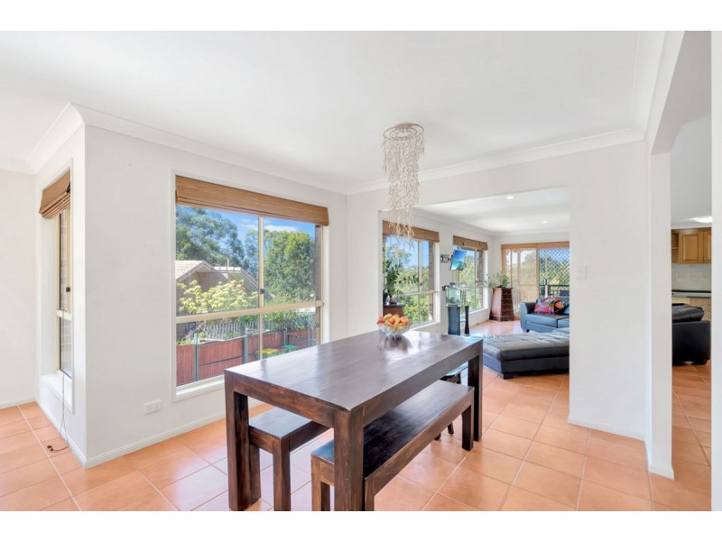 5 Regal Court, Highland Park QLD 4211