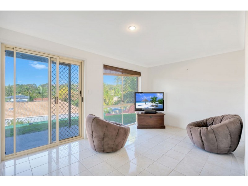 5 Regal Court, Highland Park QLD 4211