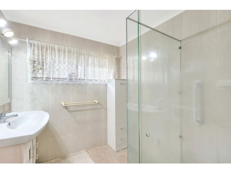 12 Harneil Place, Carrara QLD 4211