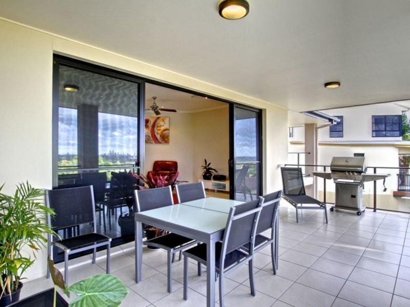 18 Bellavista Close, Highland Park QLD 4211