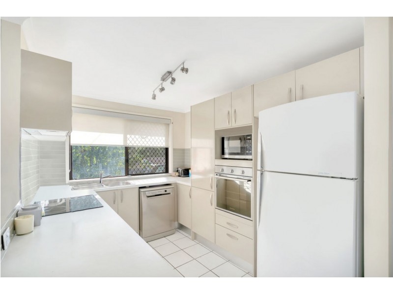 6 Appleblossom Place, Nerang QLD 4211