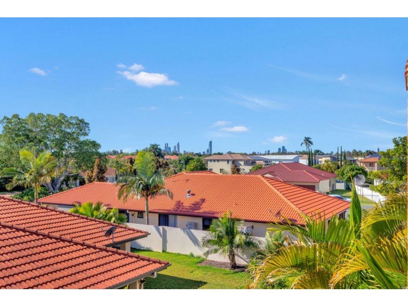 60/152 Palm Meadows Drive, Carrara QLD 4211