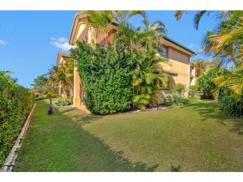 60/152 Palm Meadows Drive, Carrara QLD 4211