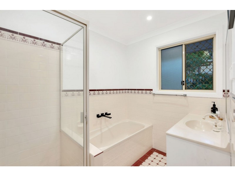 10 Birdlife Court, Nerang QLD 4211