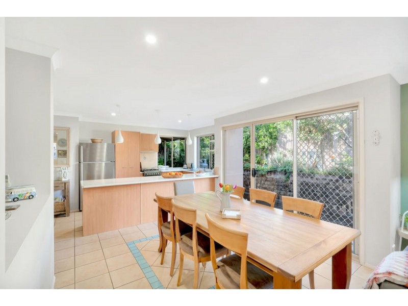 16 Kowhai Place, Nerang QLD 4211