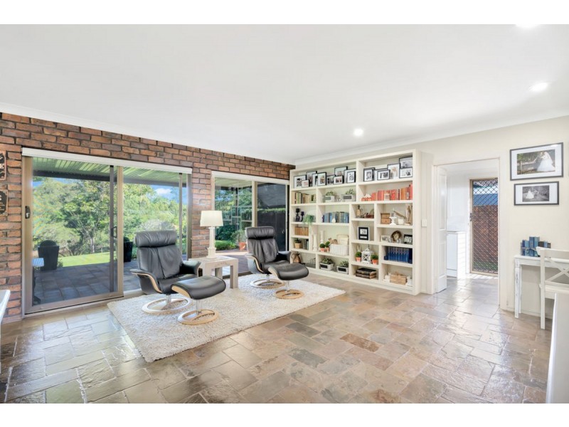 13 Nerang River Drive, Nerang QLD 4211