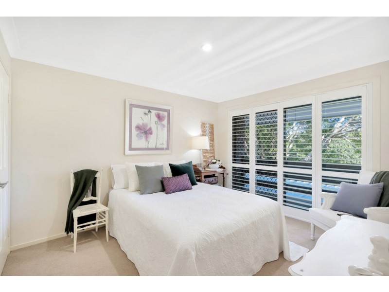 13 Nerang River Drive, Nerang QLD 4211