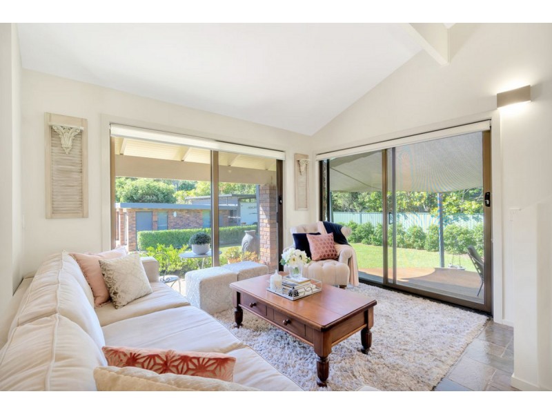 13 Nerang River Drive, Nerang QLD 4211