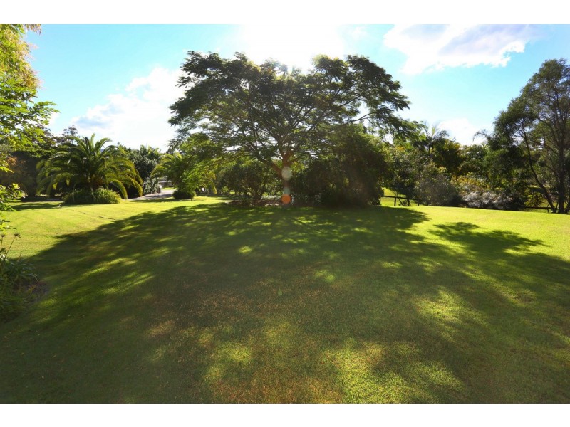 3 Waldorf Place, Maudsland QLD 4210