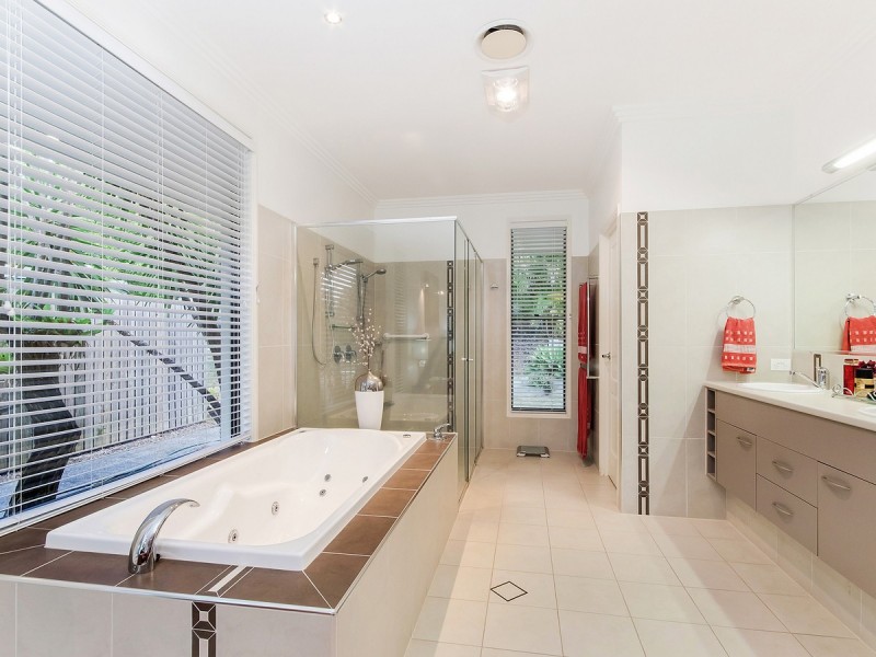 3 Waldorf Place, Maudsland QLD 4210