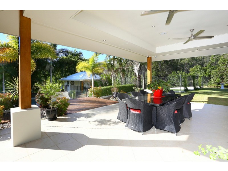 3 Waldorf Place, Maudsland QLD 4210