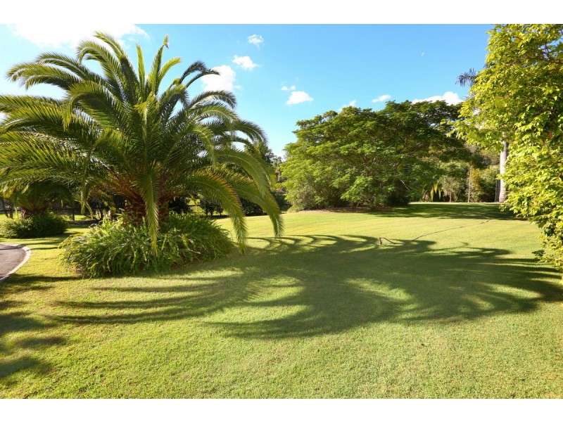 3 Waldorf Place, Maudsland QLD 4210