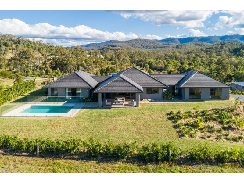 108 Whiptail Place, Advancetown QLD 4211