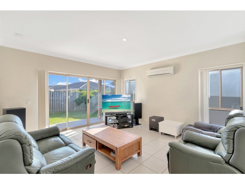 22 Wings Road, Upper Coomera QLD 4209