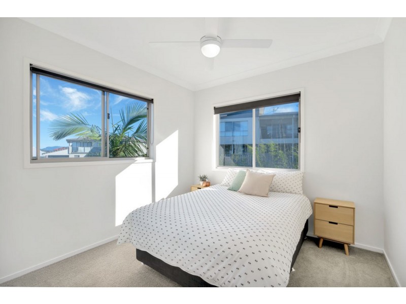 19 John Francis Drive, Carrara QLD 4211